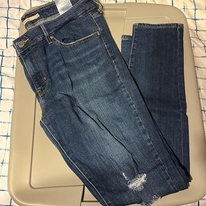 Levi’s Ripped Jeans